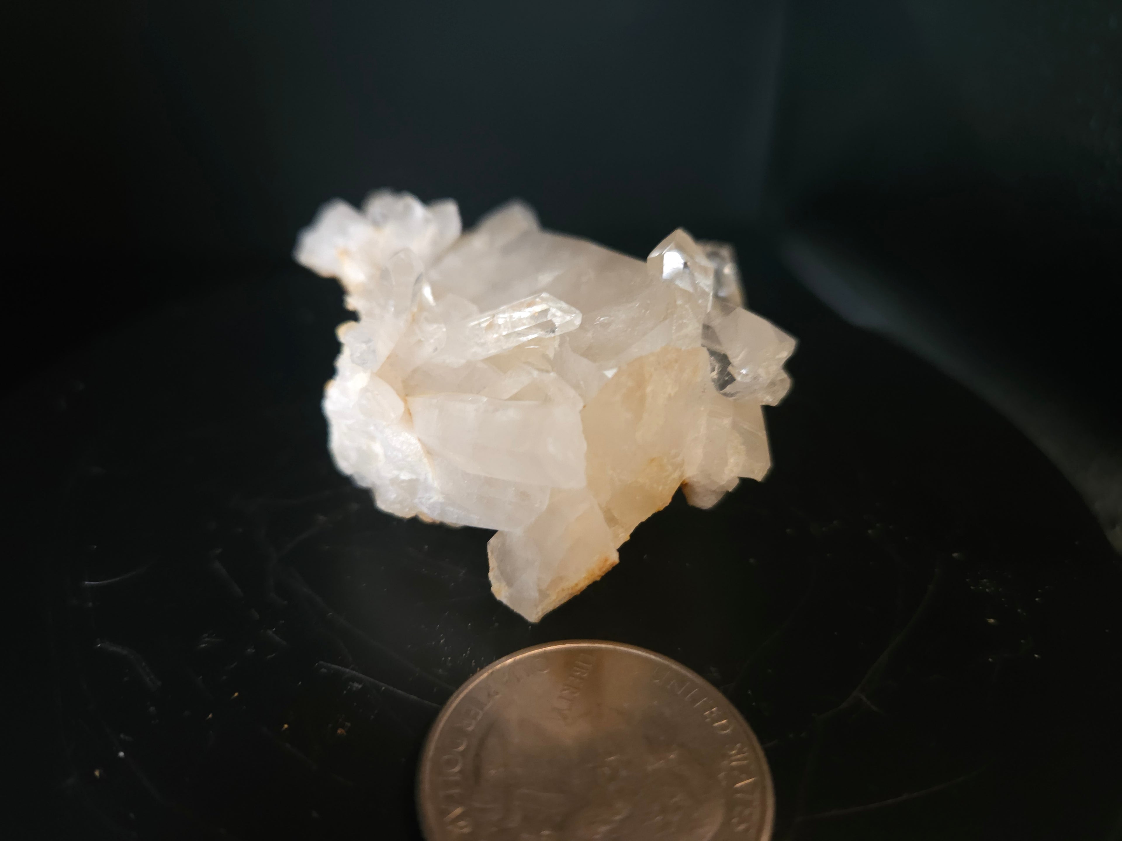 Small clear quartz cluster