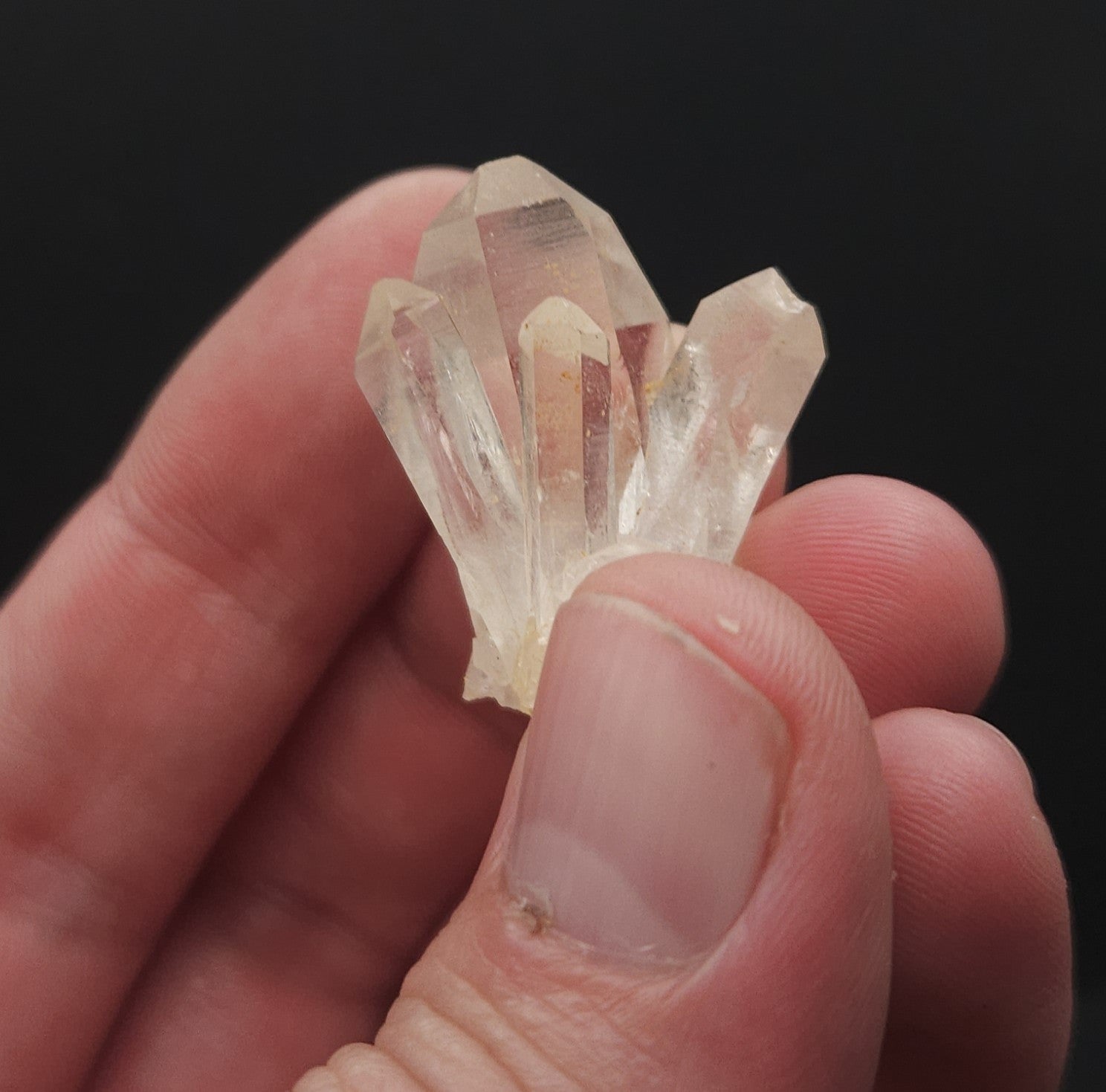 Small quartz crystal cluster
