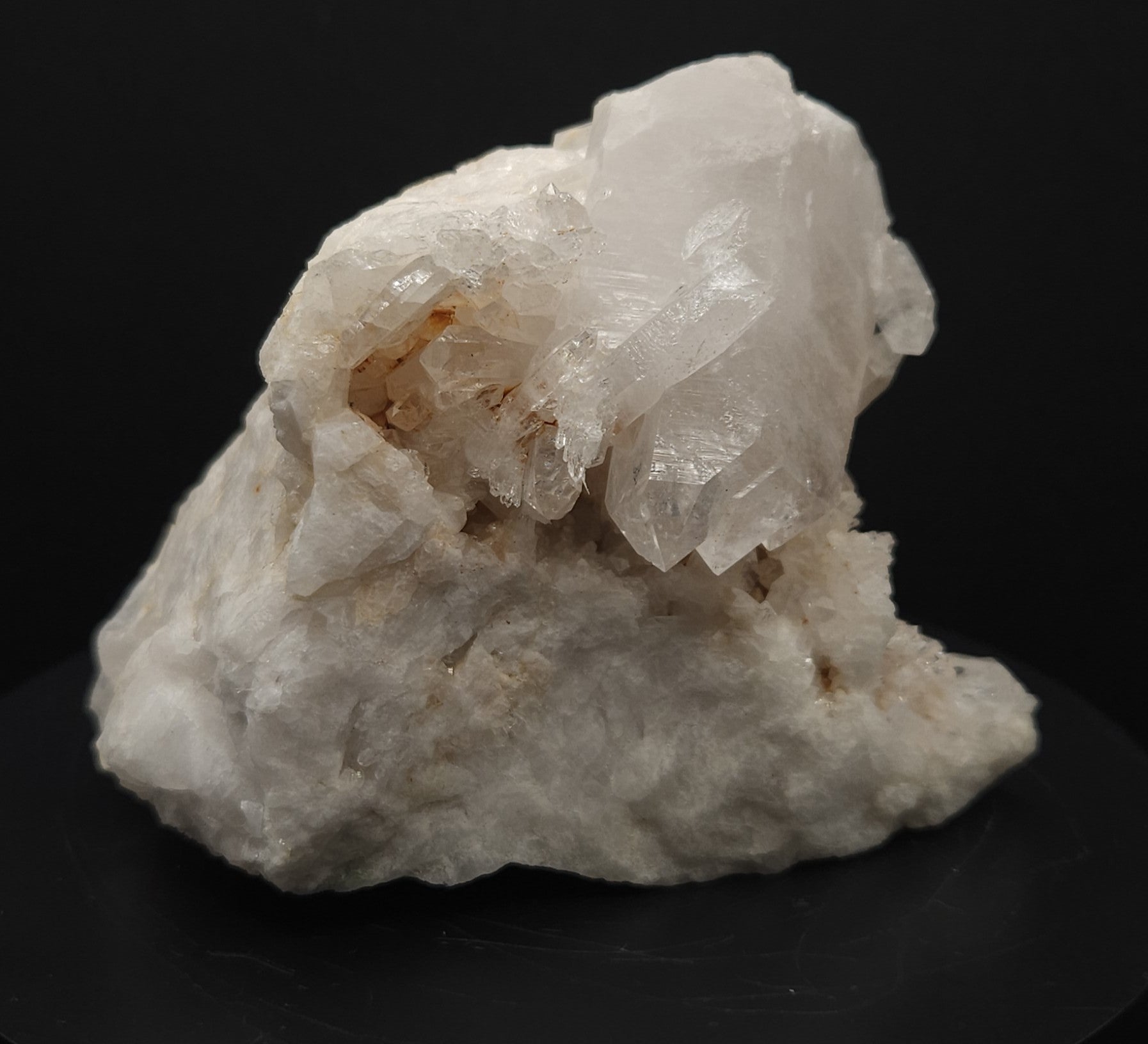 "Snow Storm" - Unique Crystal cluster with tons of little points, on quartz matrix